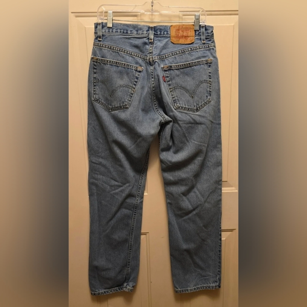 Levi's Classic Straight Denim Jeans - Picture 2 of 5